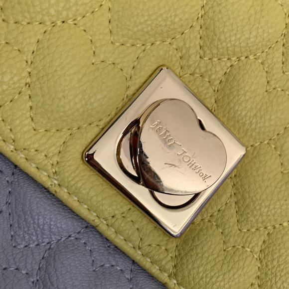 Betsey Johnson handbag - Picture 2 of 8